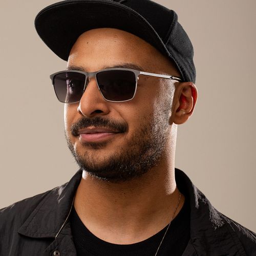 Óculos De Sol Masculino Titanium Quadrado Preto Polarizado